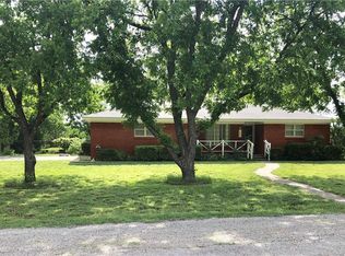 1105 New Hope Rd, Stamford, TX 79553