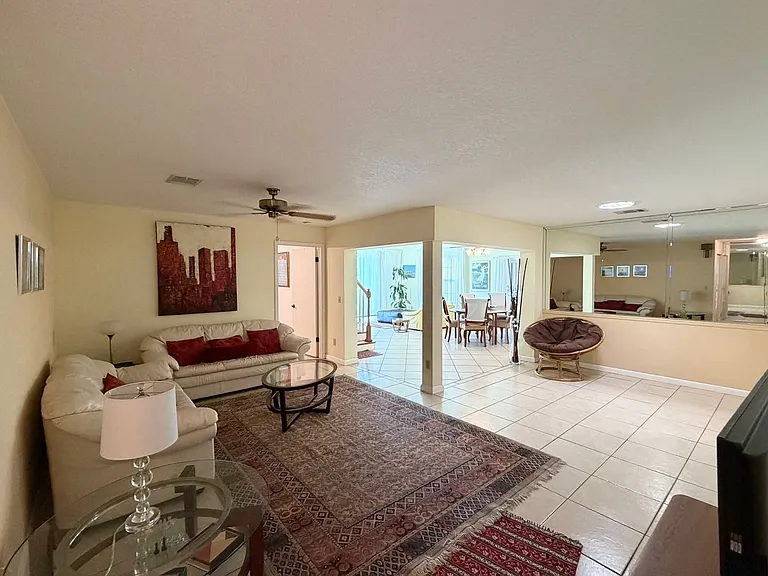 2570 Shadybranch Dr — Photo 8