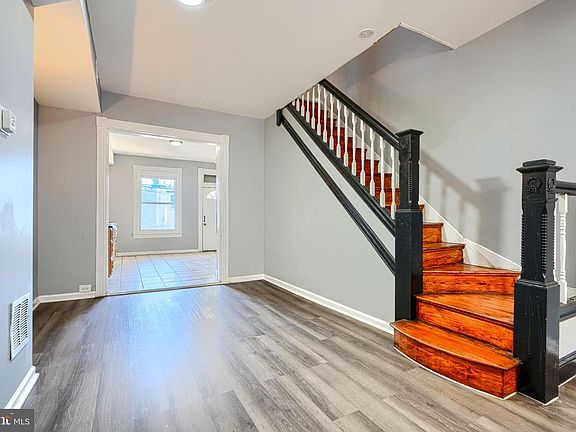 5th image of 424 N Linwood Ave