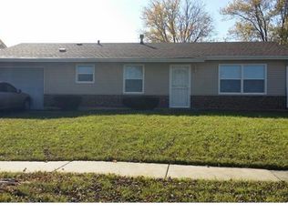 3521 School Dr, Country Club Hills, IL