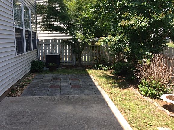 4th image of 3421 Laurenhurst Ln
