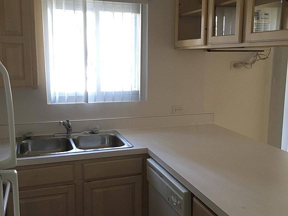 4th image of 7936 Janes Ave #204