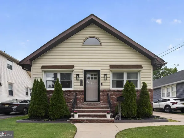35 Manor Ave, Oaklyn, NJ 08107