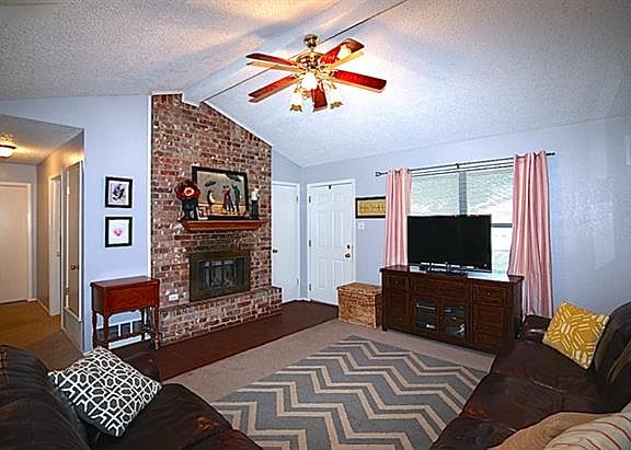 4th image of 3709 Varsity Ln