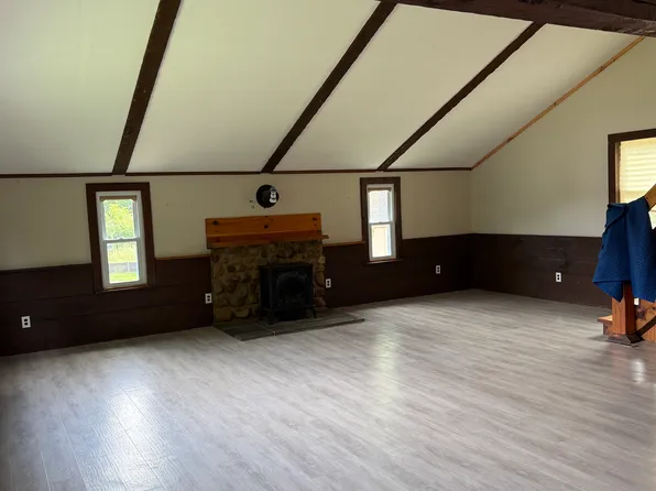 70 Bradford St, Rowley, MA 01969
