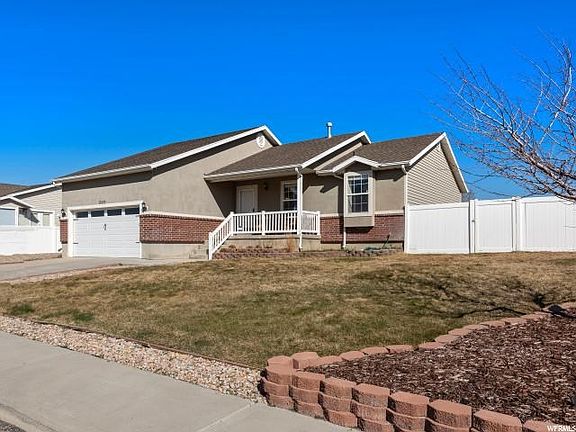5th image of 3153 E Canyon Crest Dr