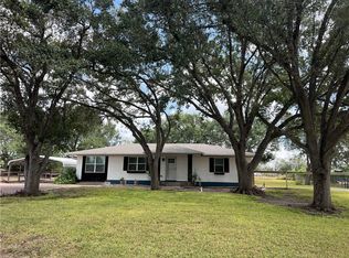 109 Lakeview Dr, Lake City, TX 78368