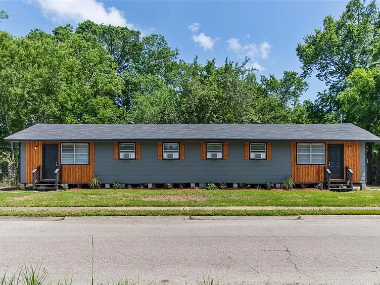 8410 Elrod St — Photo 1