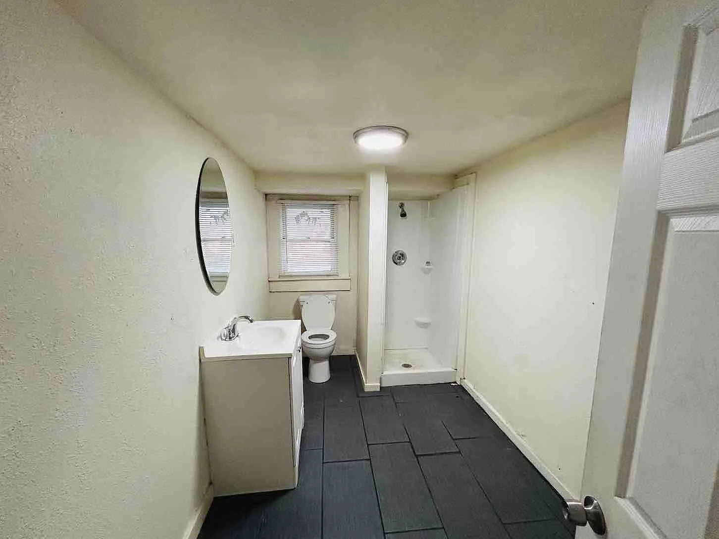 1 bed, 1.0 bath, $600 — Photo 4