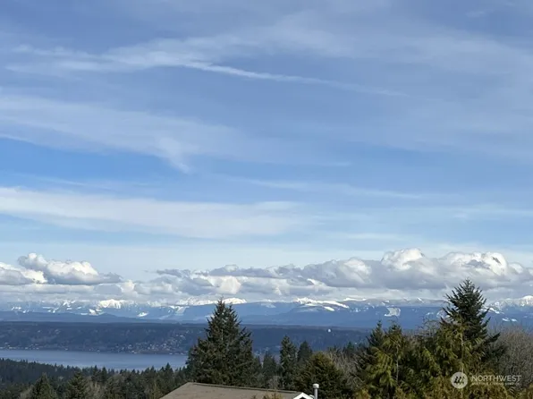 5001 145th Place SE, Bellevue, WA 98006