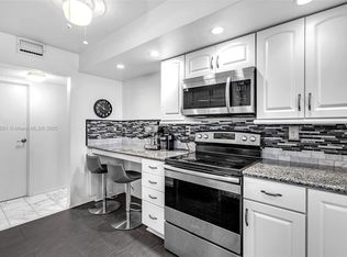 Oceanview Park Condo, Hallandale, FL 33009