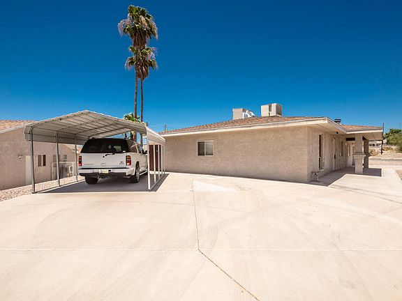 3rd image of 3621 Bluegrass Dr
