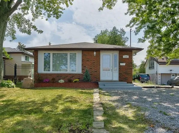 790 Stone Church Rd E #1, Hamilton, ON L8W 1A8