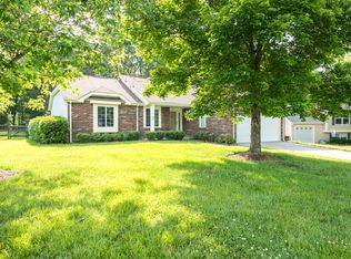 301 Parklake Ct, Pineville, NC 28134