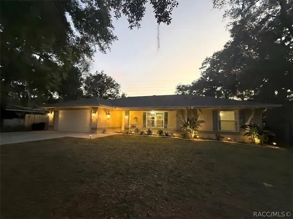 11236 N Rain Point, Inglis, FL 34449