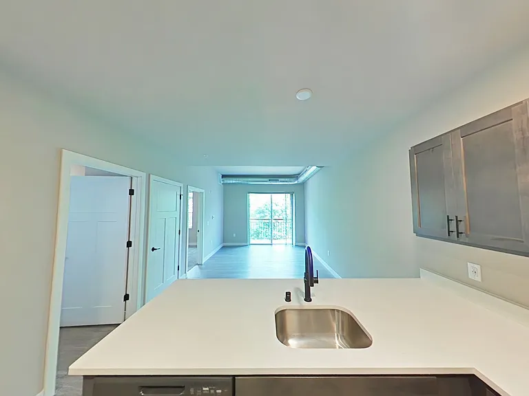 Beaverbrook Apartments — Photo 80