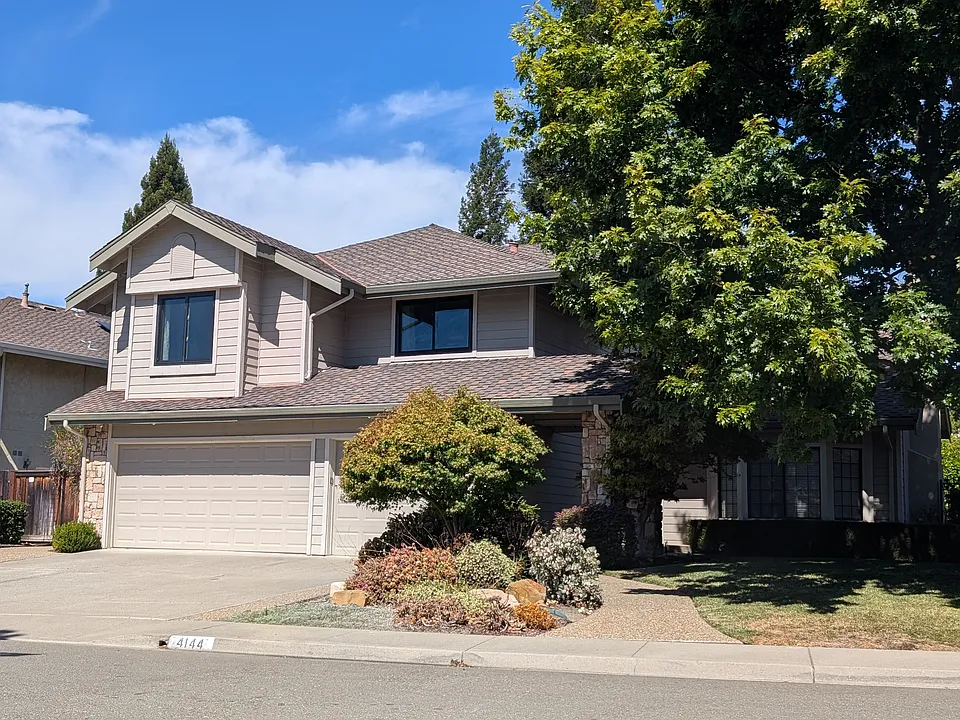 4144 Greenwich Dr