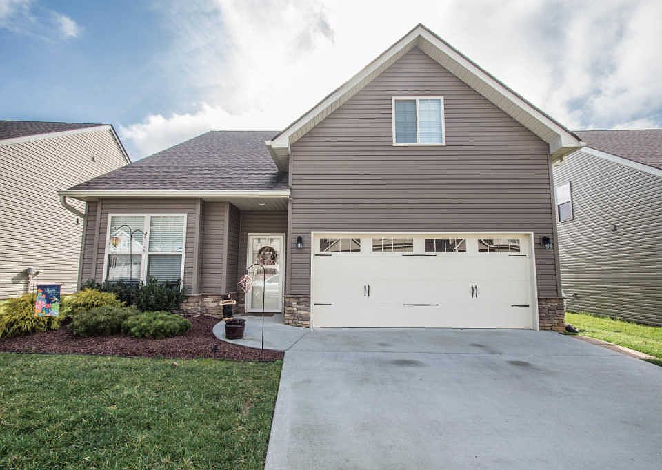 1st image of 12130 Woodhollow Ln