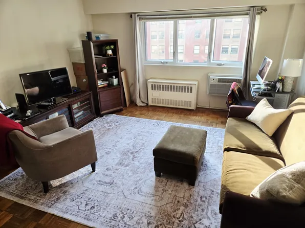 609 Columbus Avenue image 1 of 12