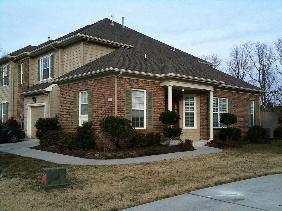 1st image of 3913 Cromwell Park Dr