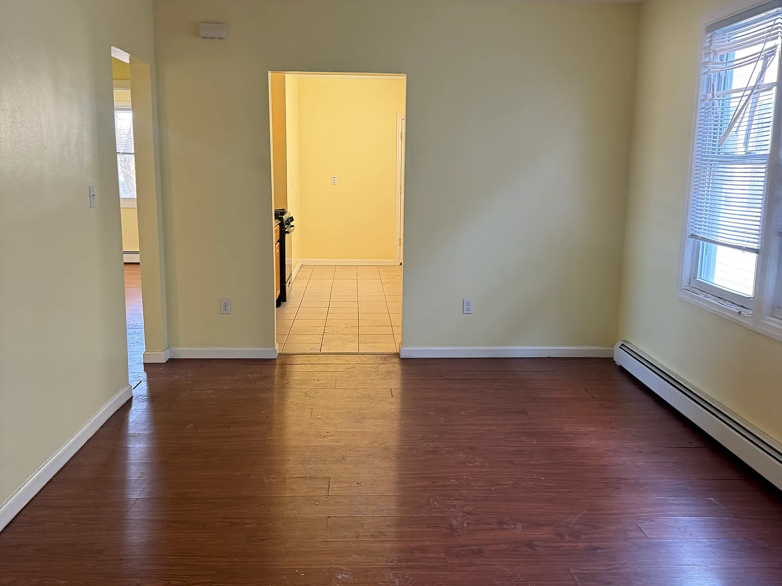 3 bed, $2,100 — Photo 4