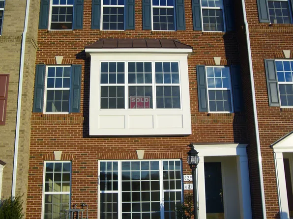 6321 Iris Meadow Ln, Haymarket, VA 20169