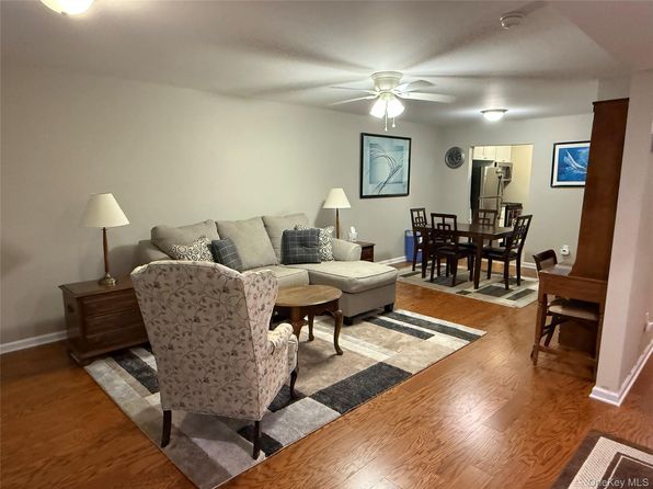 1008 McIntosh Pl #10H