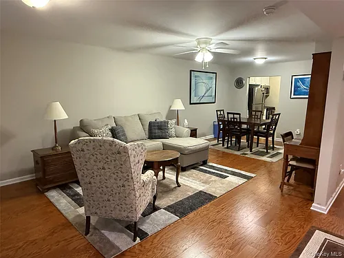 1008 McIntosh Pl #10H Photo 1