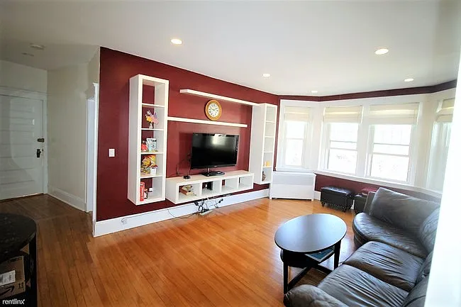 54 Dwight St #5 — Photo 1