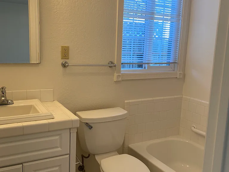 415 Cherry Ave — Photo 12