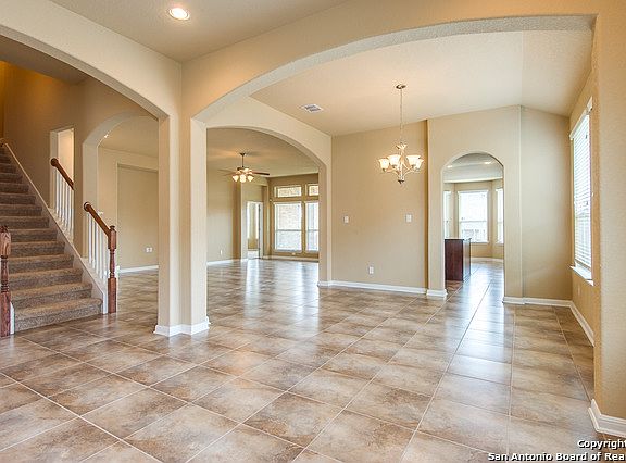 5th image of 25119 Cove End