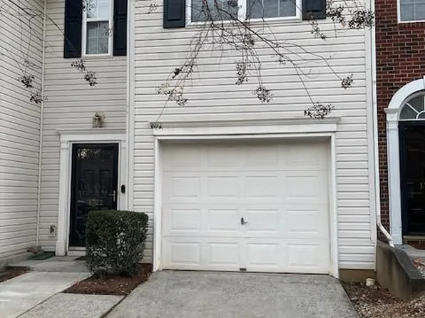 1722 Glenlea Vista Ct, Charlotte, NC 28216