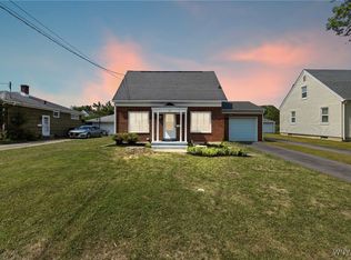 560 Fletcher St, Tonawanda, NY 14150