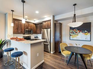 Canyon Oaks Luxury Apartments, Santa Rosa, CA 95403