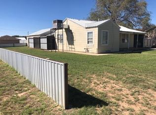 512 SW 7th St, Seminole, TX 79360