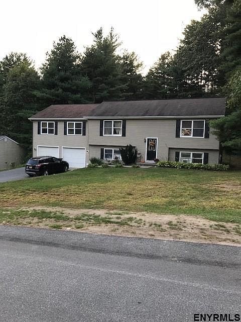 1st image of 39 Lambert Dr