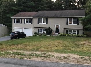 39 Lambert Dr, Queensbury, NY 12804