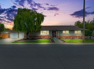 300 Hastings Ln, Modesto, CA 95350