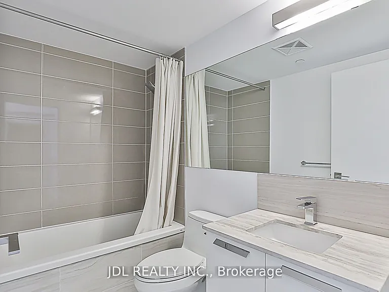 28 Wellesley St E #1808 — Photo 7