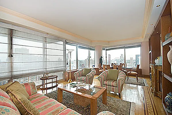 Sold by Trump International Realty | media 9