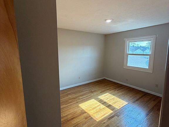 4th image of 5849 Bear Creek Dr