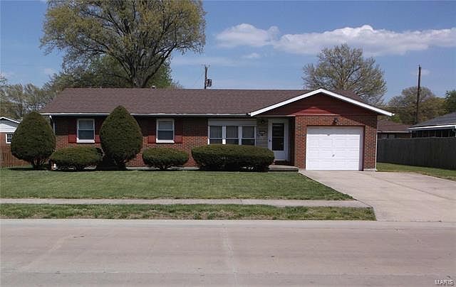 1st image of 2805 Yale Dr