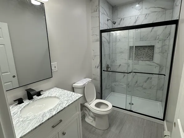 213 Bucklin St Floor 2, Pawtucket, RI 02861