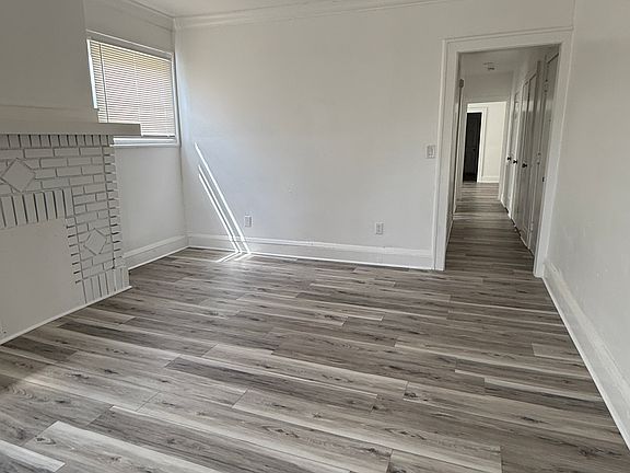 4th image of 15203 Kinsman Rd #3