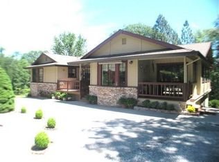 10161 Luna Dr, Grass Valley, CA 95949