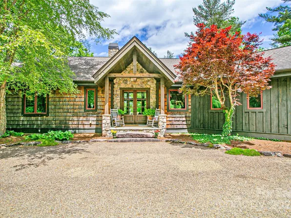 407 Barclay Farm Rd, Brevard, NC 28712