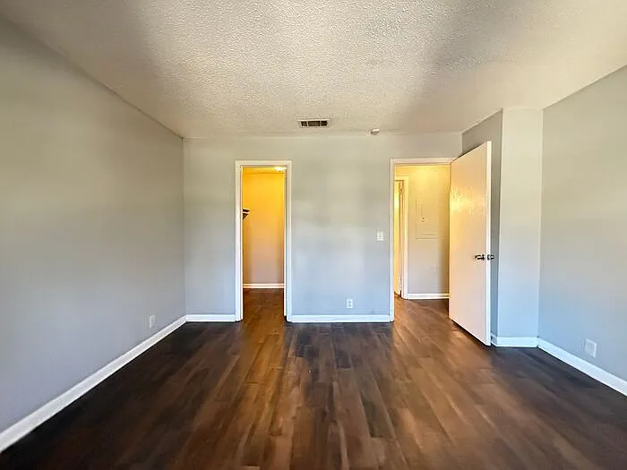 270 Tampa Dr #H12 — Photo 15