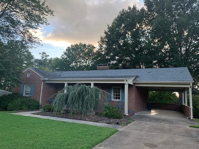 1st image of 523 Crestview Dr