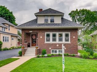 195 N Myrtle Ave, Elmhurst, IL