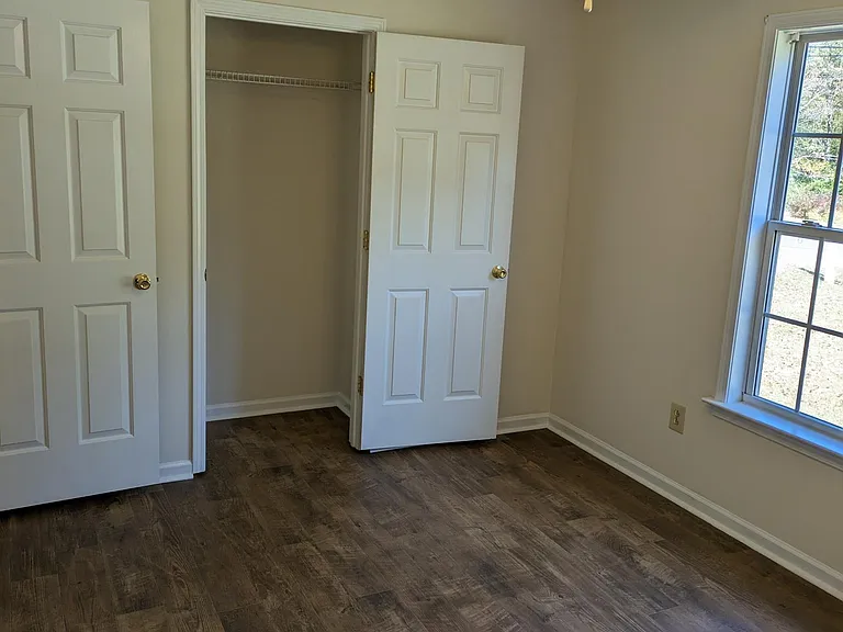 3019 Pratt St — Photo 14